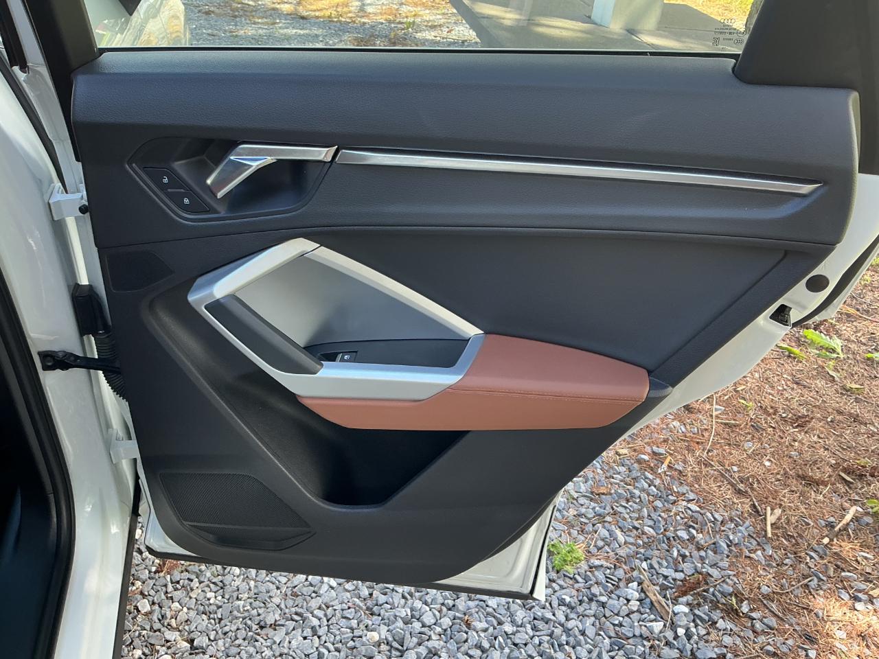 Audi Q3 Premium Plus 45 TFSI quattro 2020