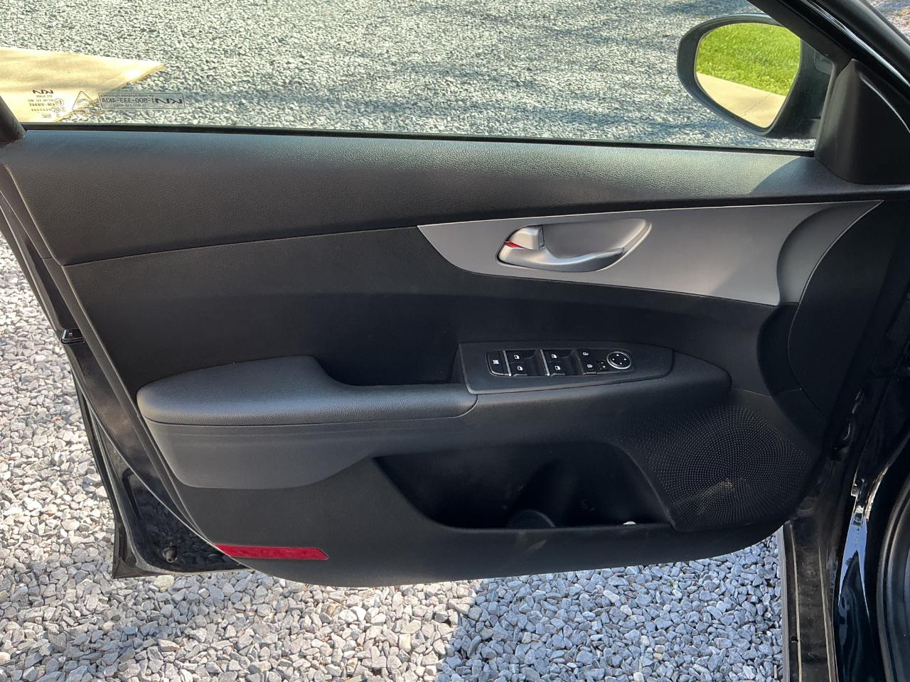 Kia Forte LXS IVT 2023