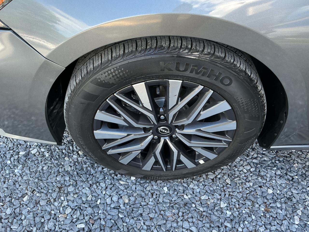 Nissan Altima SV FWD 2026