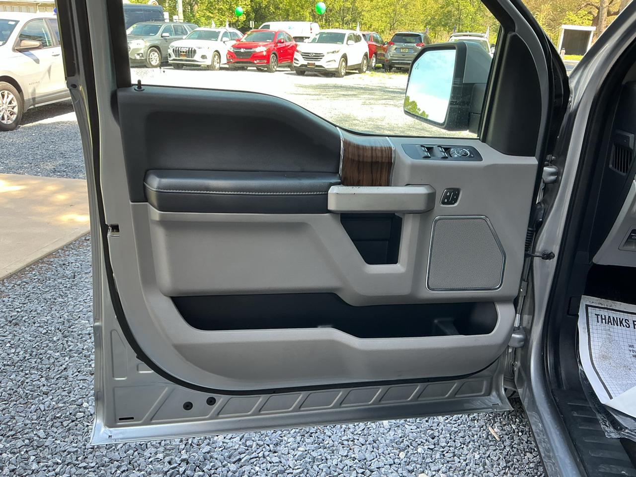 Ford F-150 SuperCrew 139" Lariat 2020