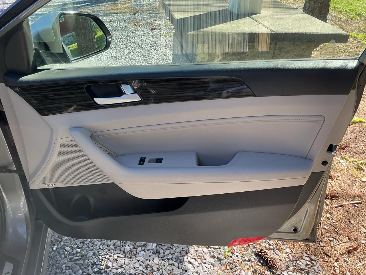 Hyundai Sonata Hybrid Limited 2.0L 2017
