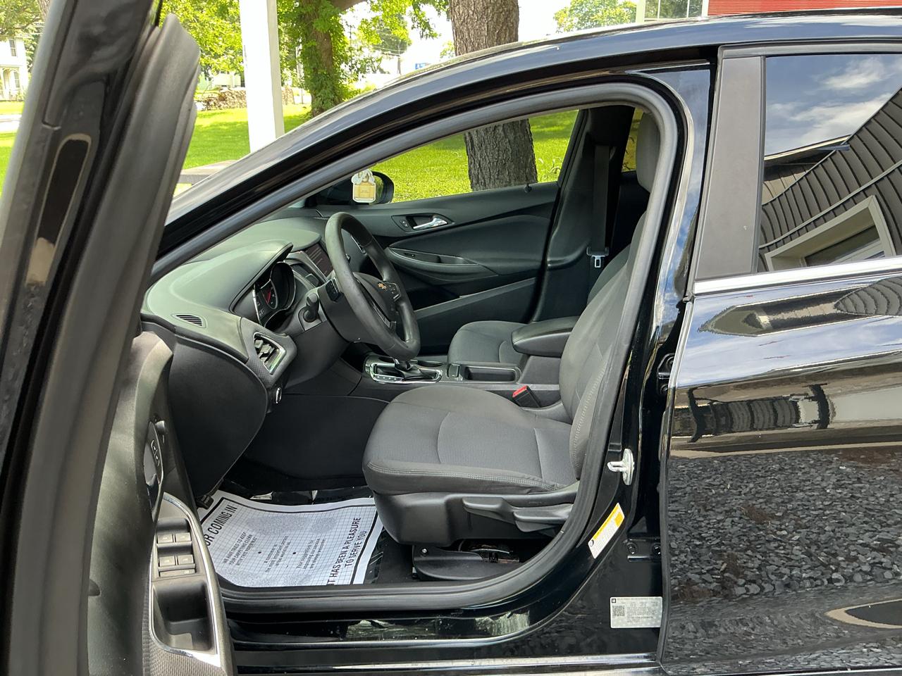 Chevrolet Cruze 4dr HB LT 2019