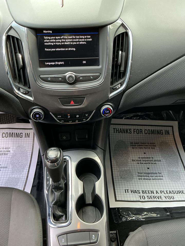 Chevrolet Cruze 4dr HB LT 2019