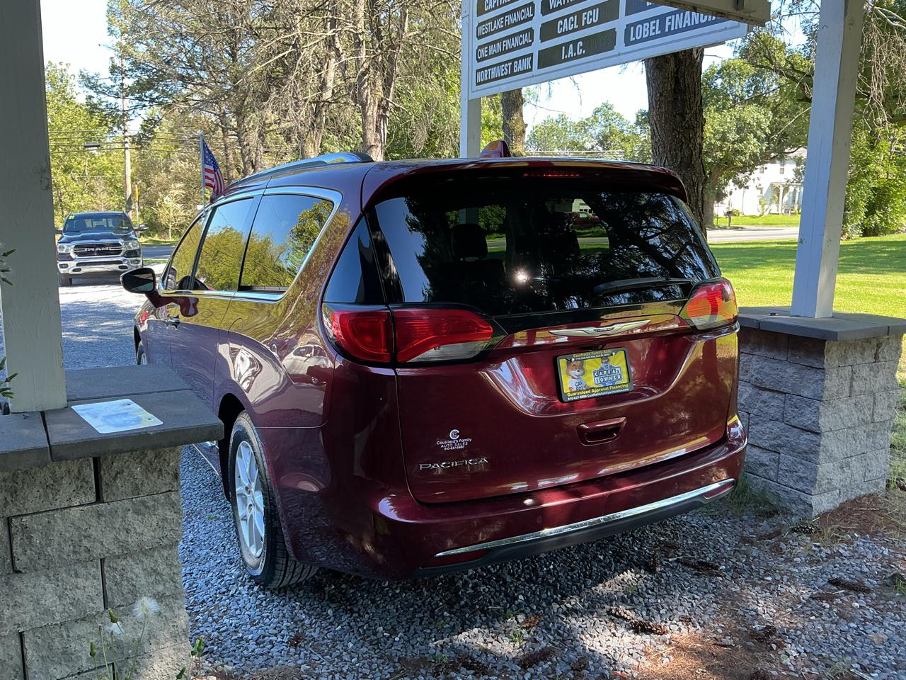 Chrysler Pacifica Touring L FWD 2020