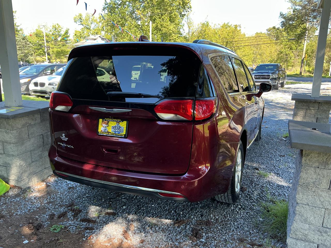 Chrysler Pacifica Touring L FWD 2020
