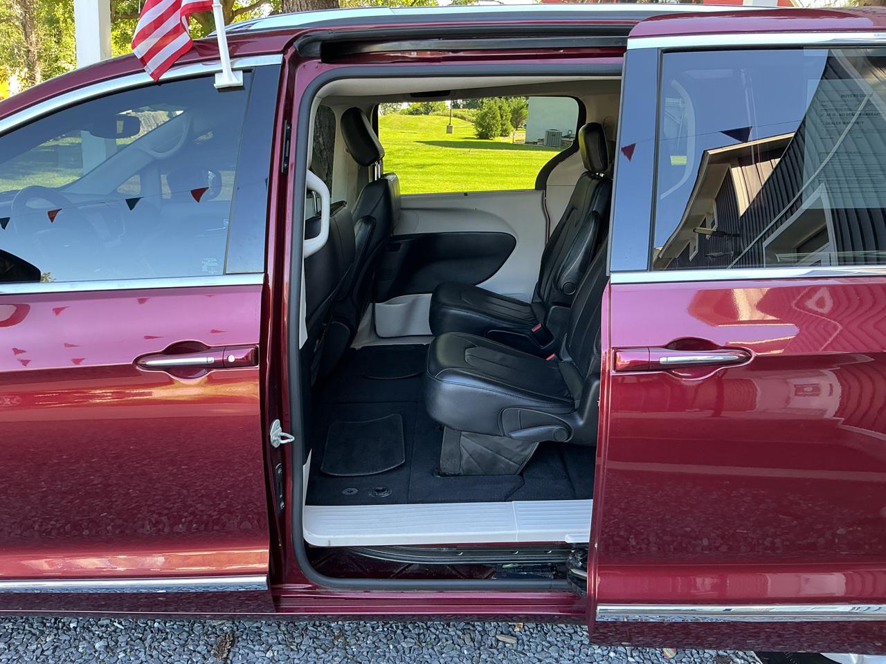 Chrysler Pacifica Touring L FWD 2020