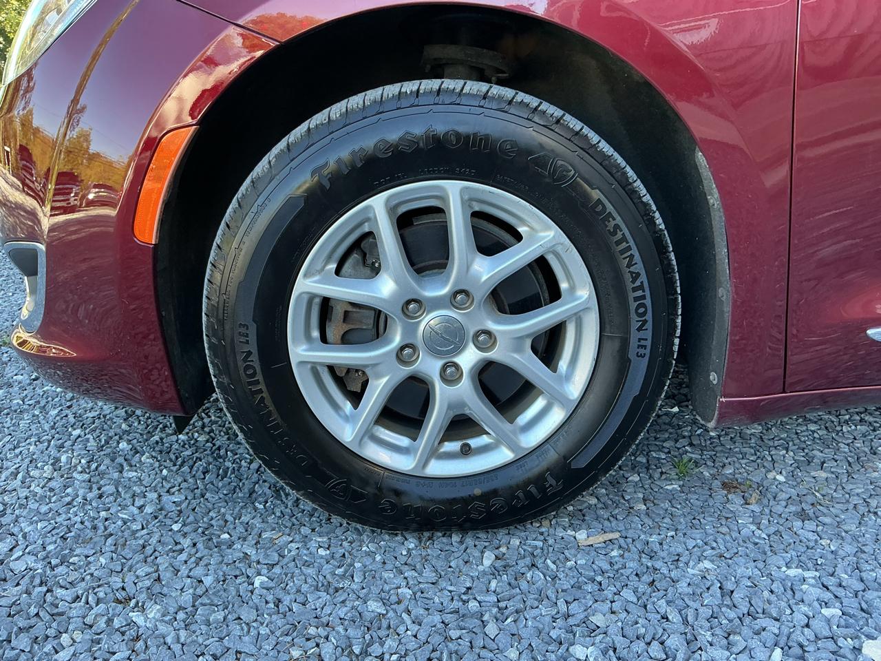 Chrysler Pacifica Touring L FWD 2020