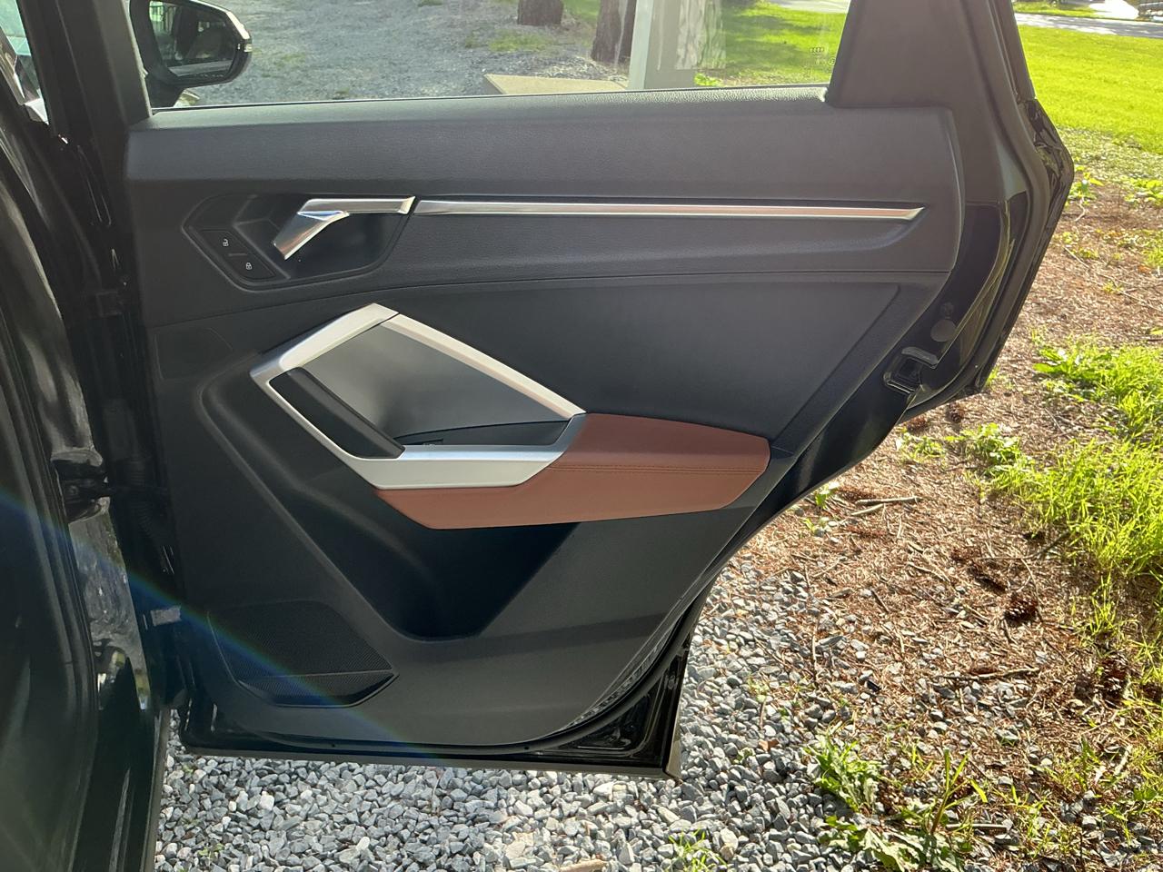 Audi Q3 Premium 45 TFSI quattro 2020
