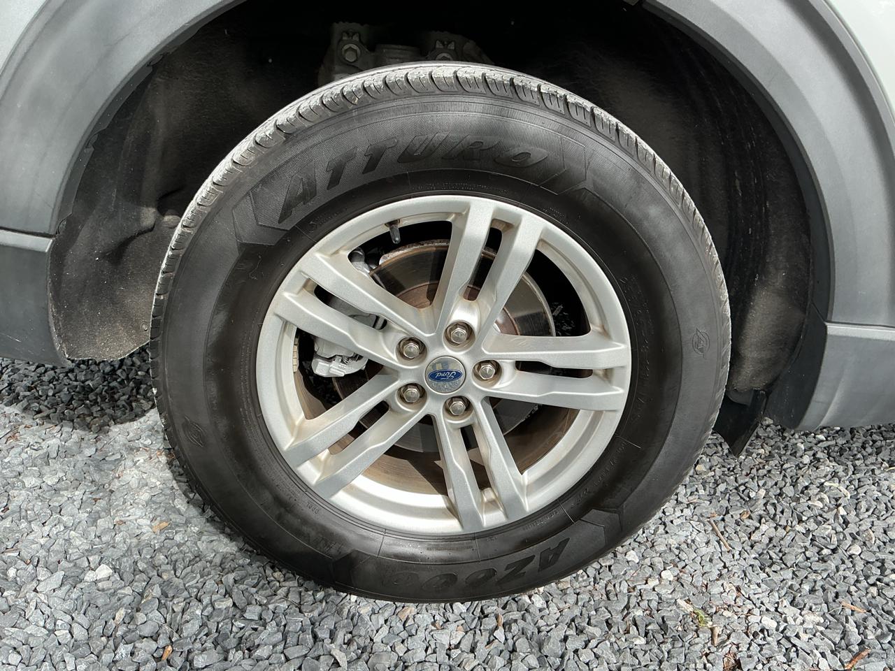 Ford Explorer XLT 4WD 2020
