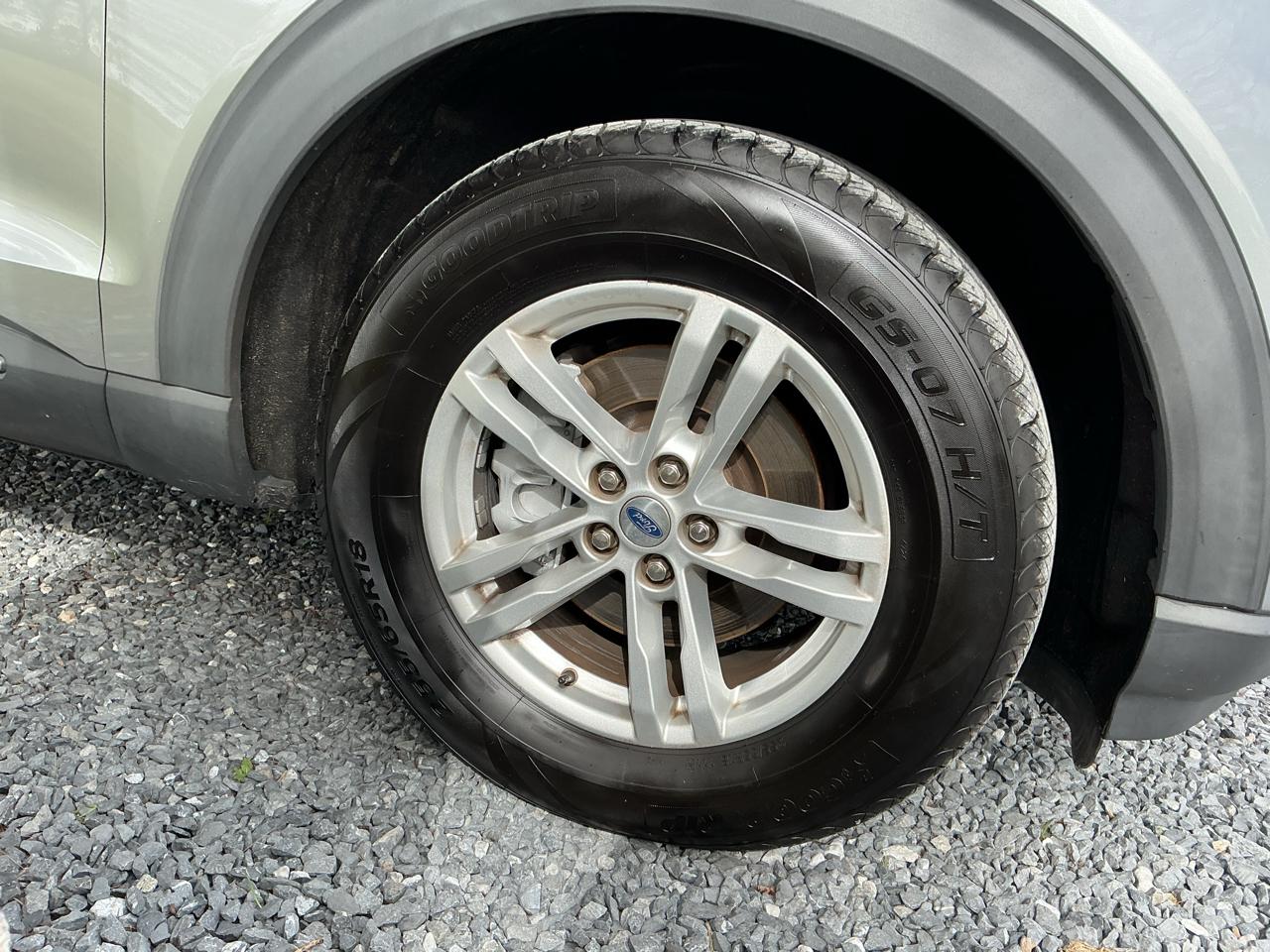 Ford Explorer XLT 4WD 2020