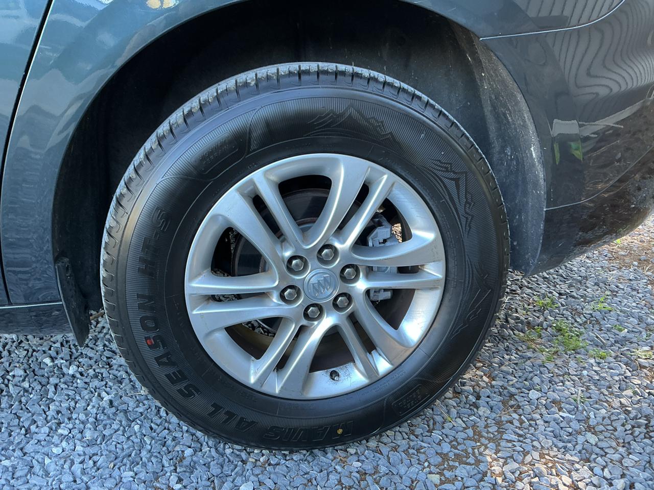 Buick Enclave AWD 4dr Essence 2019