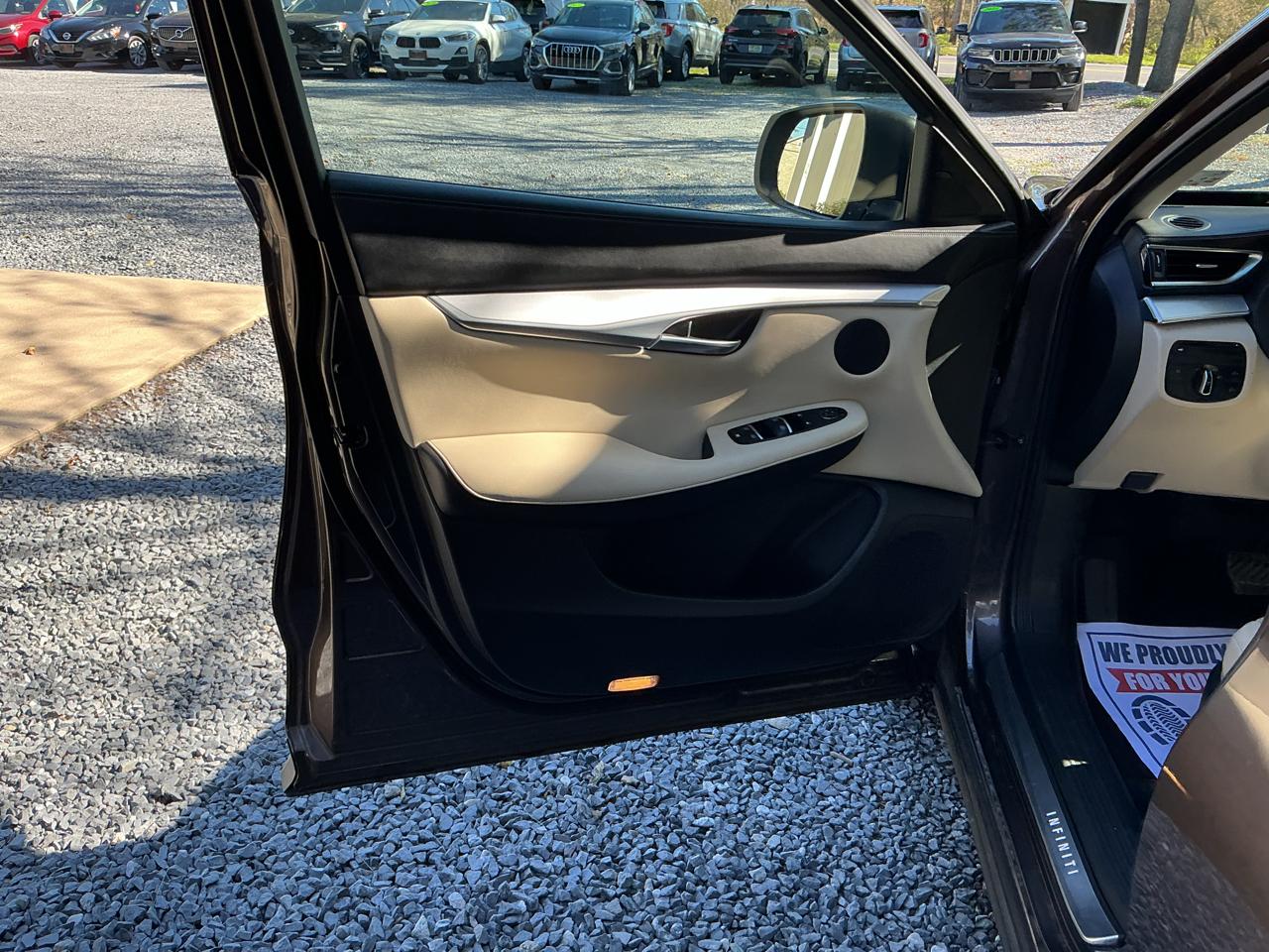 Infiniti QX50 LUXE AWD 2019