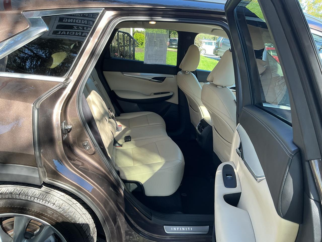 Infiniti QX50 LUXE AWD 2019