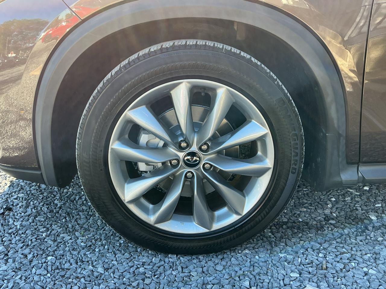 Infiniti QX50 LUXE AWD 2019