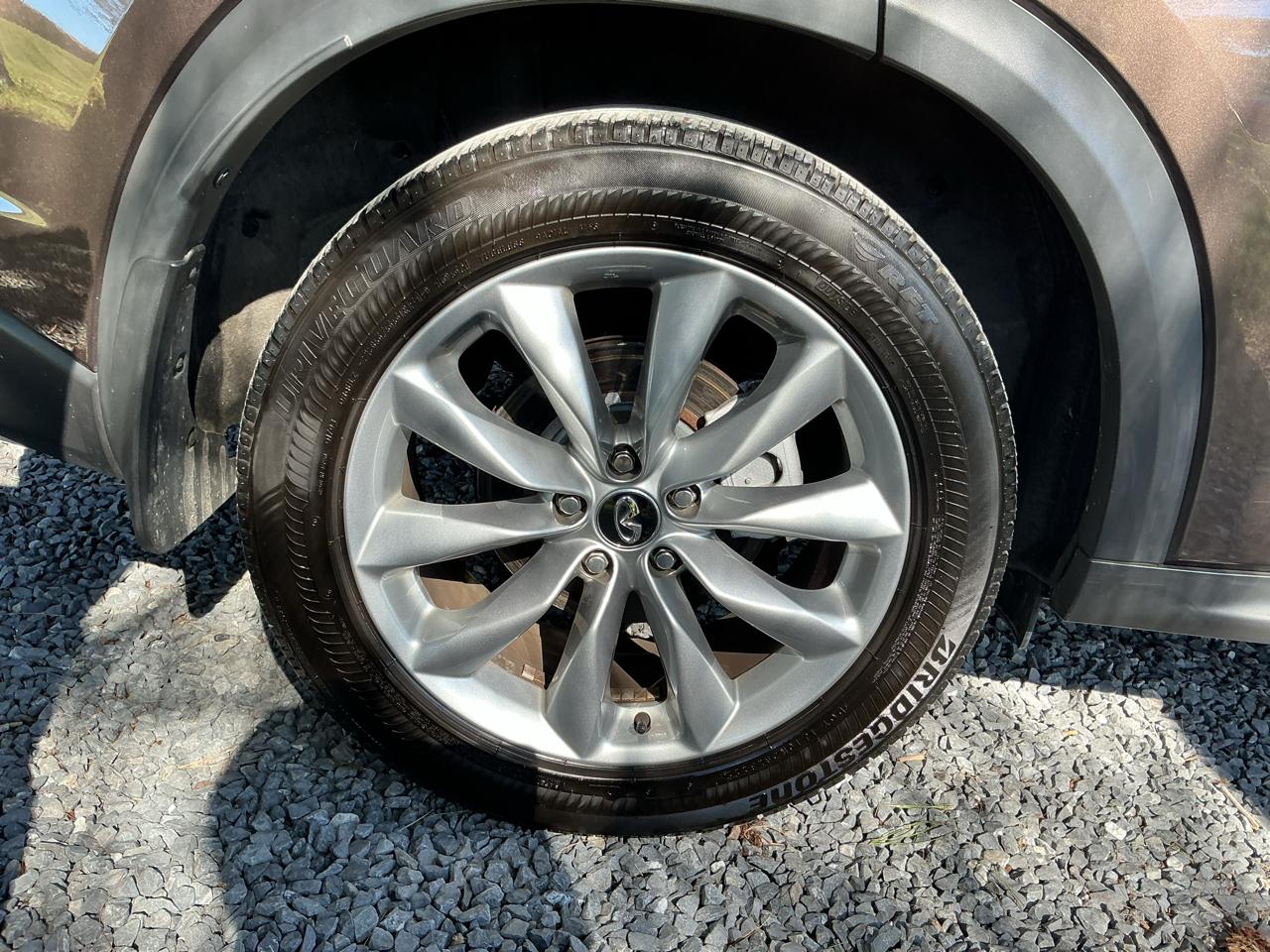 Infiniti QX50 LUXE AWD 2019