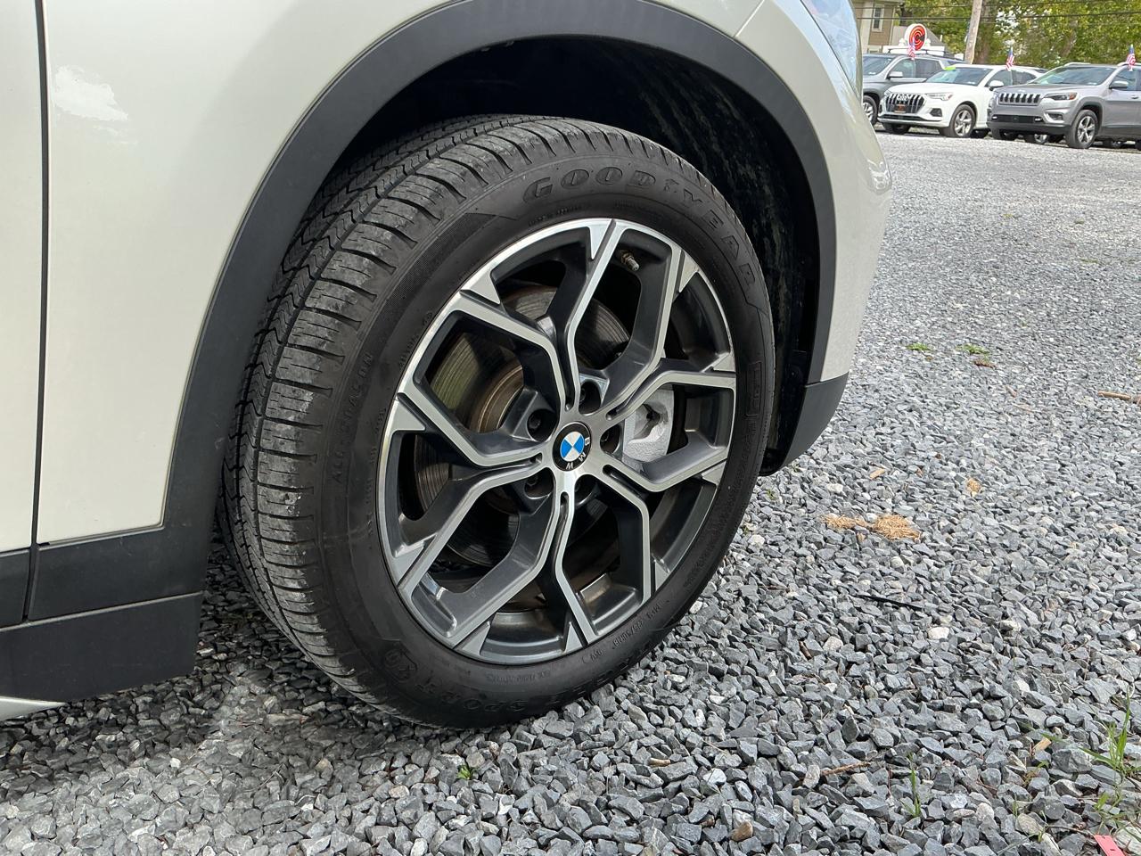 BMW X1 xDrive28i Sports Activity Vehicle 2021