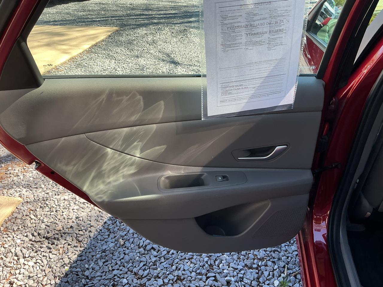 Hyundai Elantra SE IVT 2023