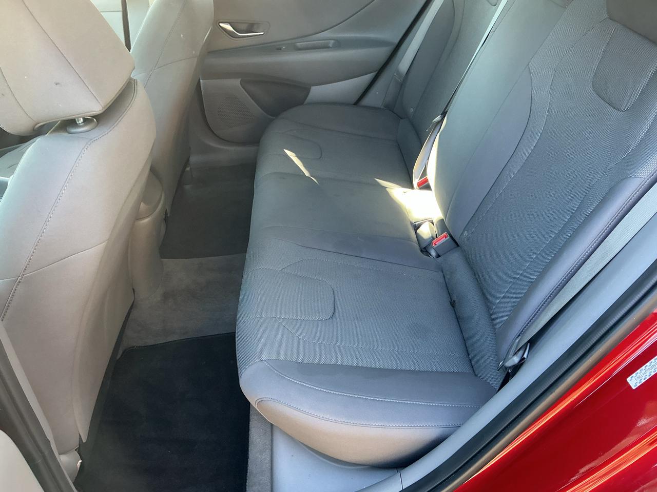 Hyundai Elantra SE IVT 2023