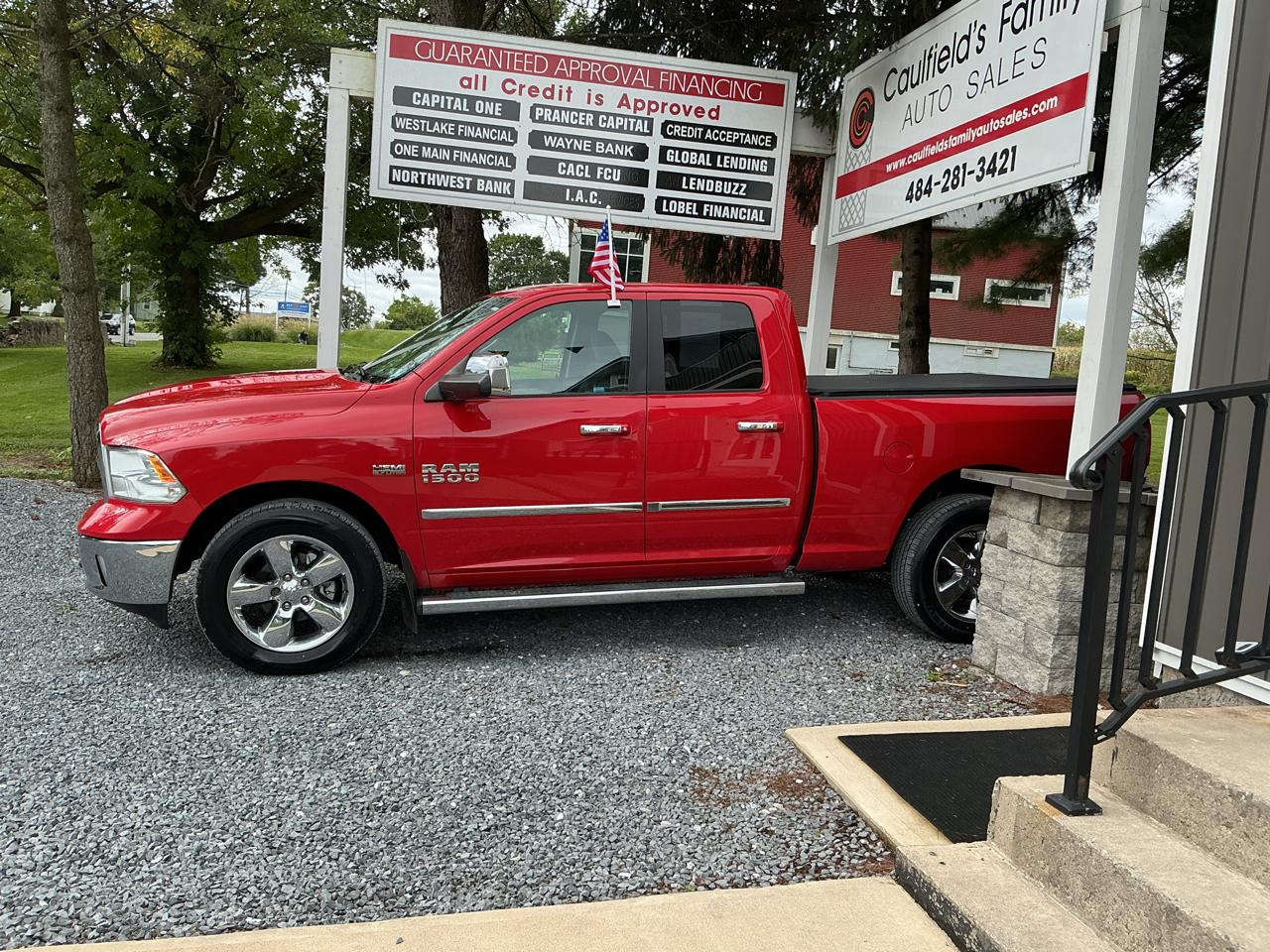 RAM 1500 4WD Quad Cab 140.5" Big Horn 2017