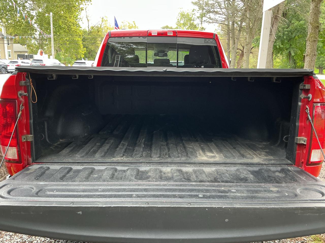 RAM 1500 4WD Quad Cab 140.5" Big Horn 2017