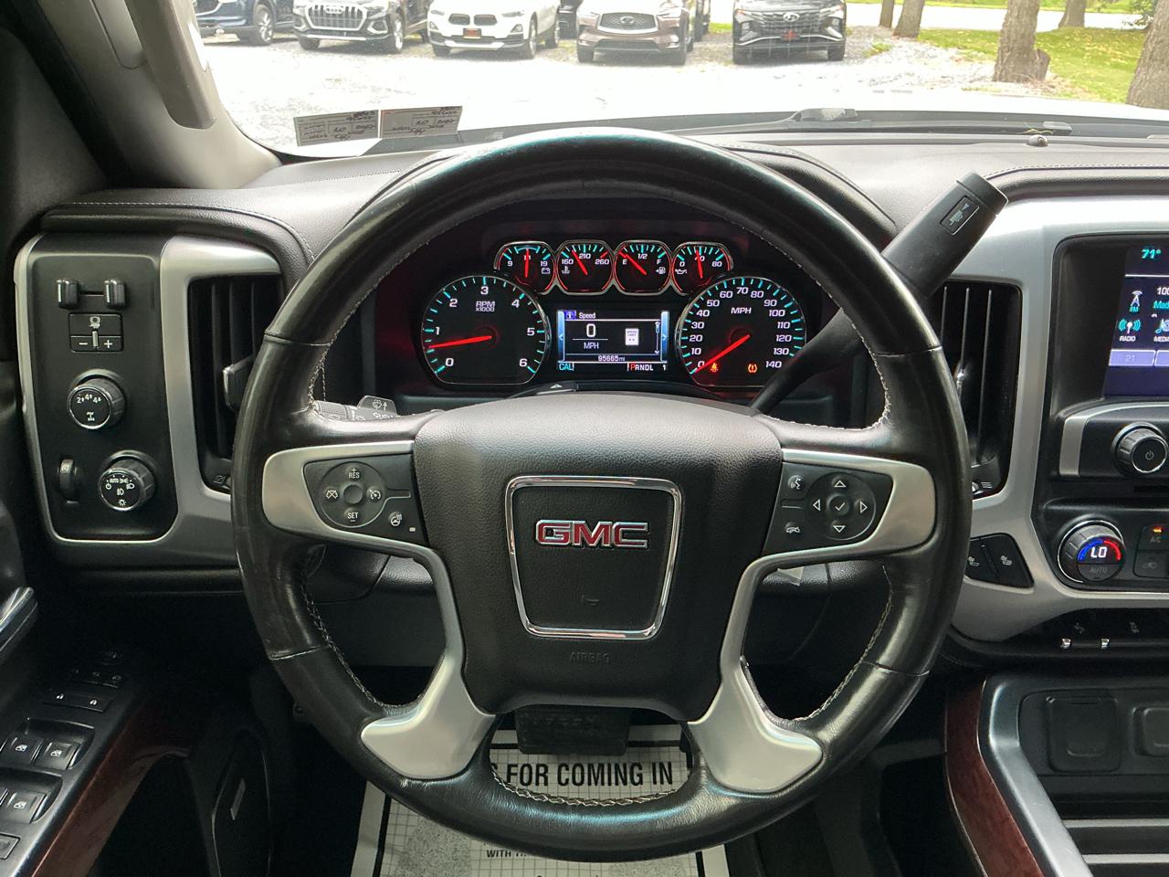 GMC Sierra 2500HD 4WD Crew Cab 153.7" SLT 2017