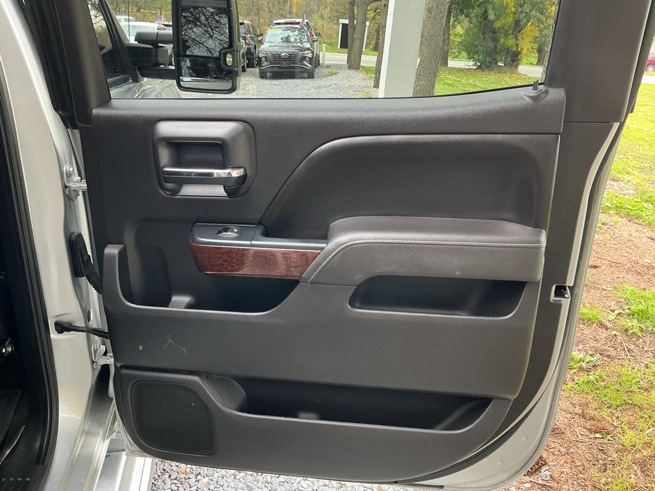 GMC Sierra 2500HD 4WD Crew Cab 153.7" SLT 2017