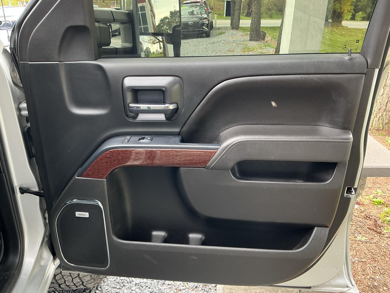 GMC Sierra 2500HD 4WD Crew Cab 153.7" SLT 2017