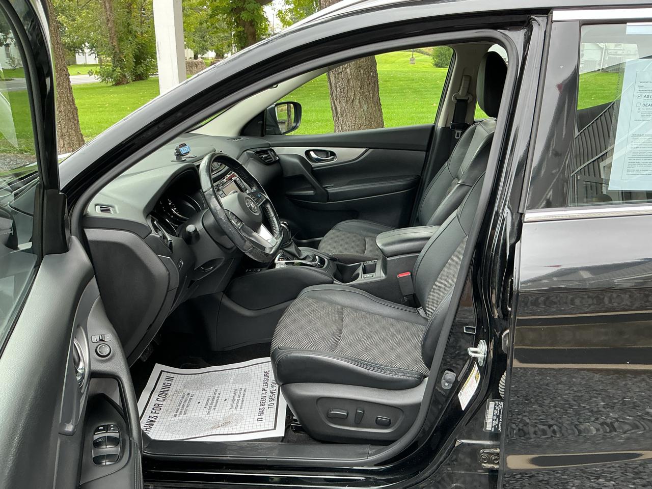 Nissan Rogue Sport AWD SV 2020