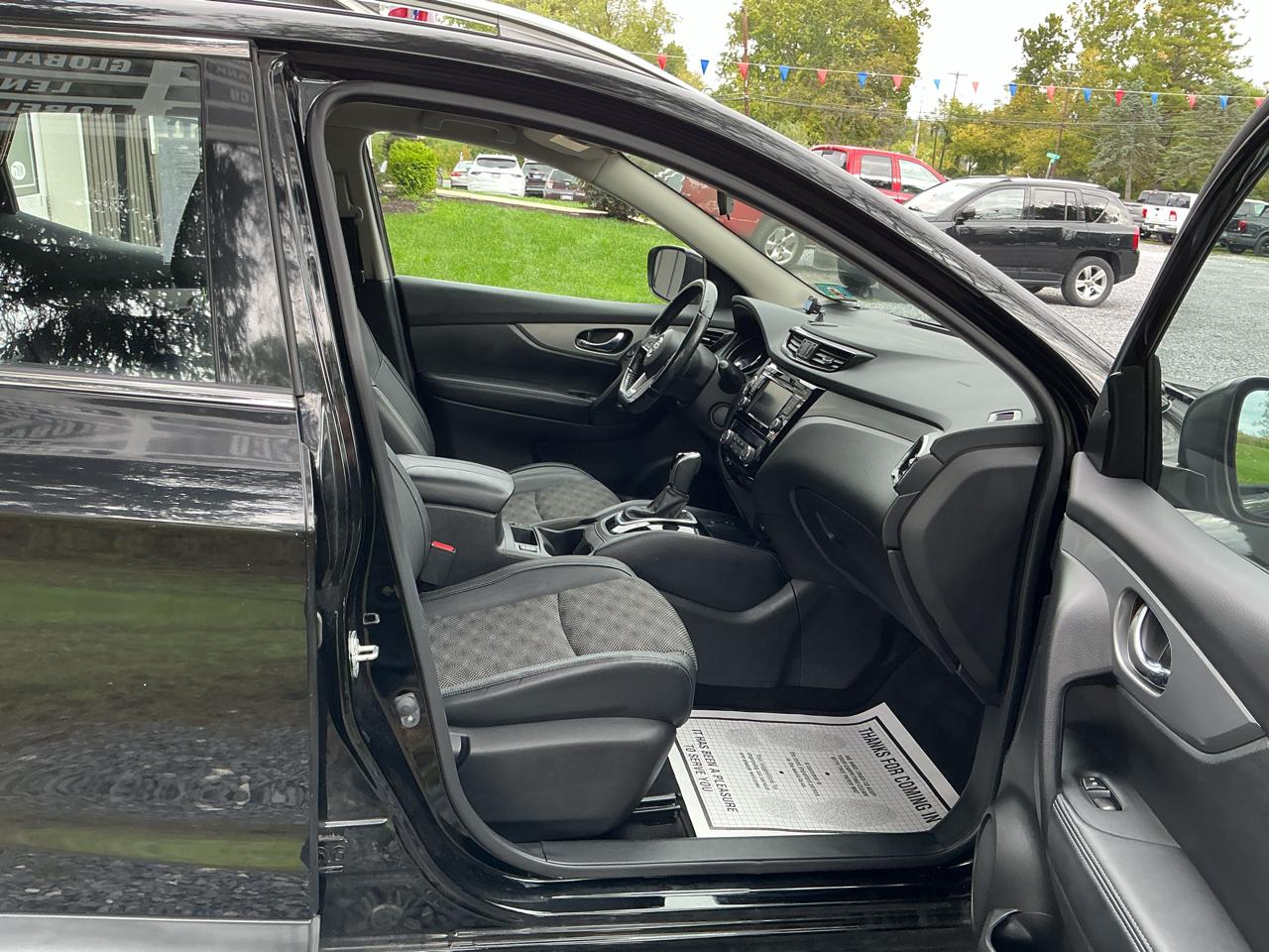 Nissan Rogue Sport AWD SV 2020