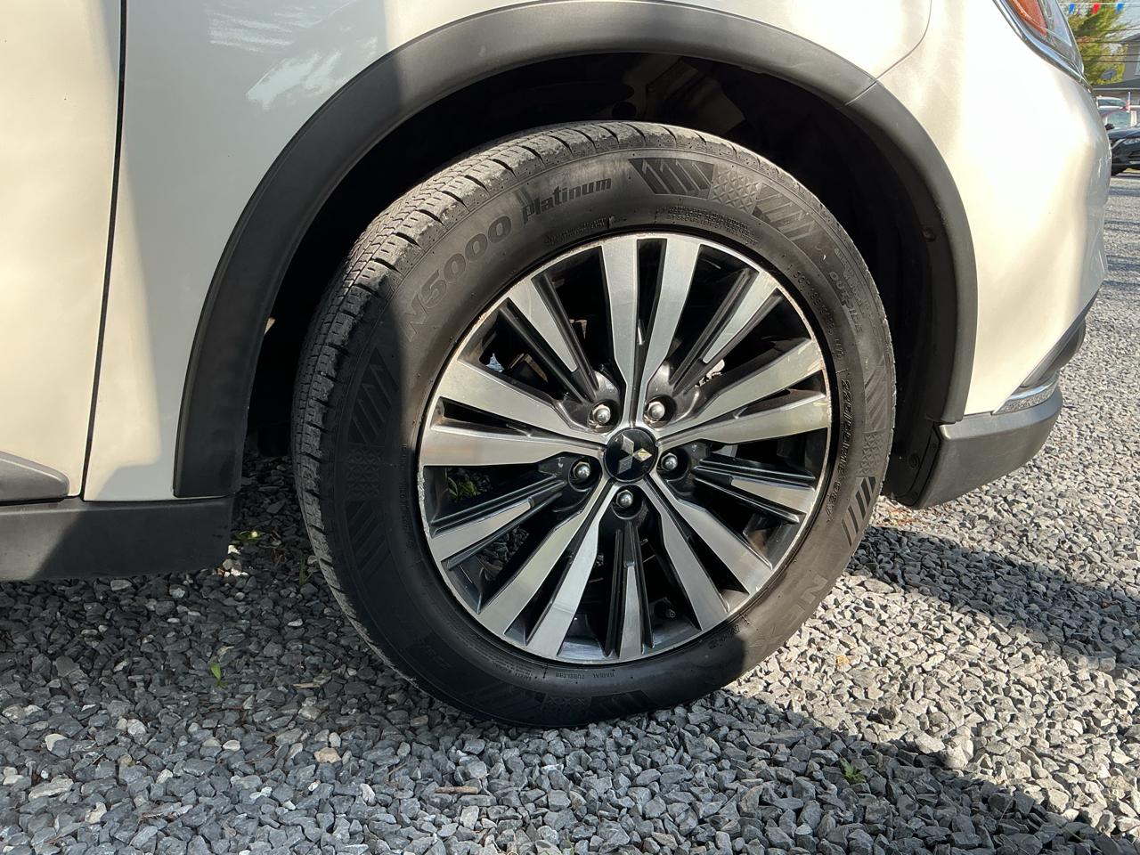 Mitsubishi Outlander SEL S-AWC 2020