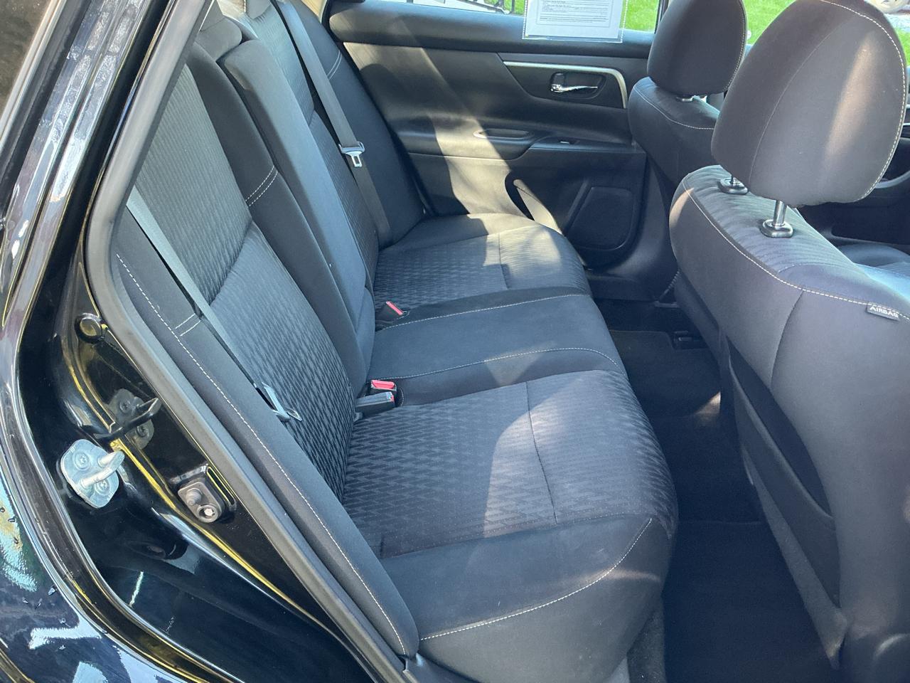Nissan Altima 2.5 SV Sedan 2018