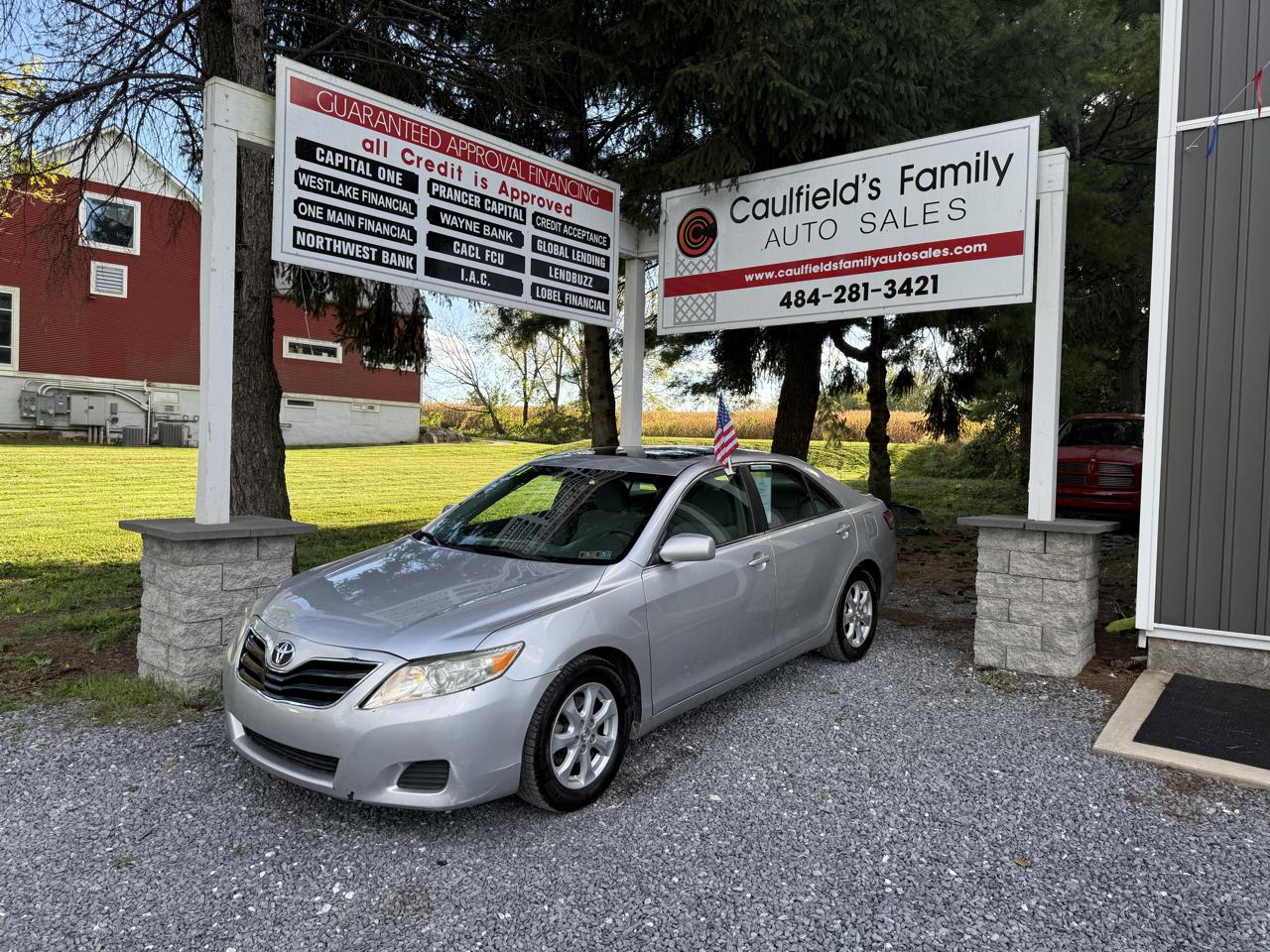 Toyota Camry 4dr Sdn LE Auto 2011