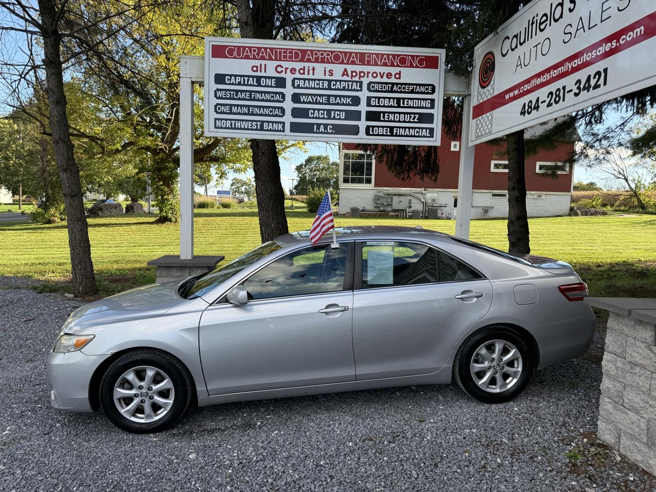 Toyota Camry 4dr Sdn LE Auto 2011
