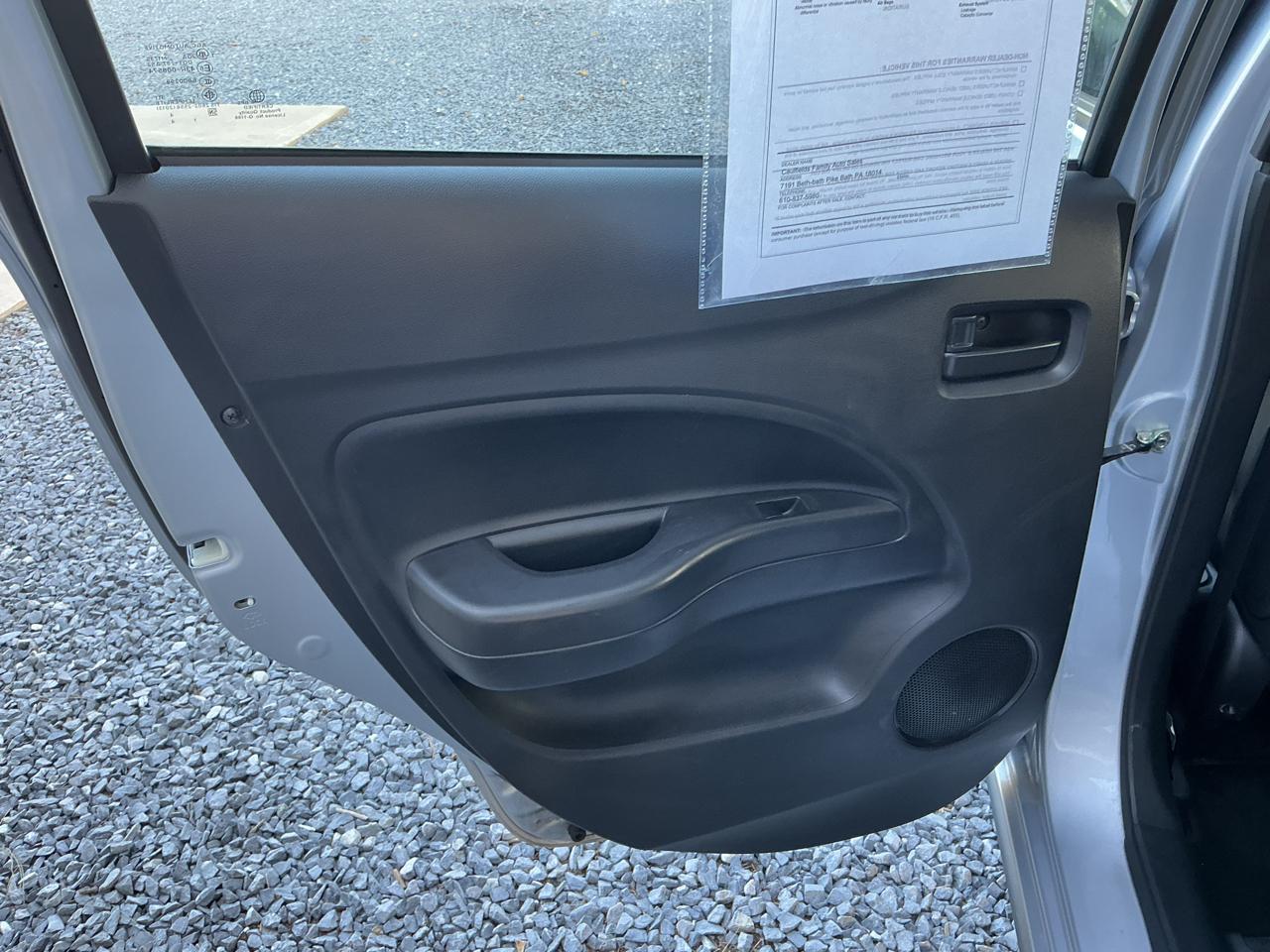 Mitsubishi Mirage ES CVT 2024