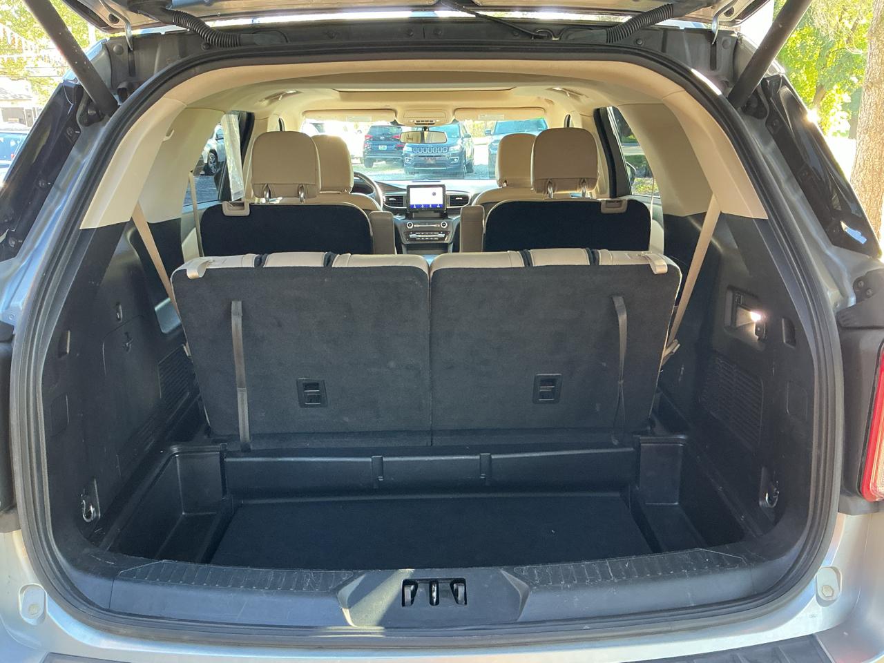 Ford Explorer XLT 4WD 2020