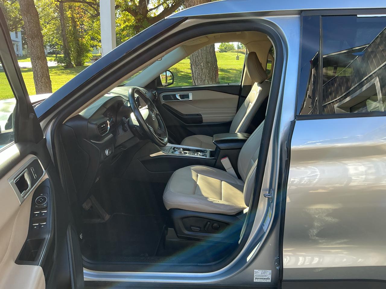Ford Explorer XLT 4WD 2020