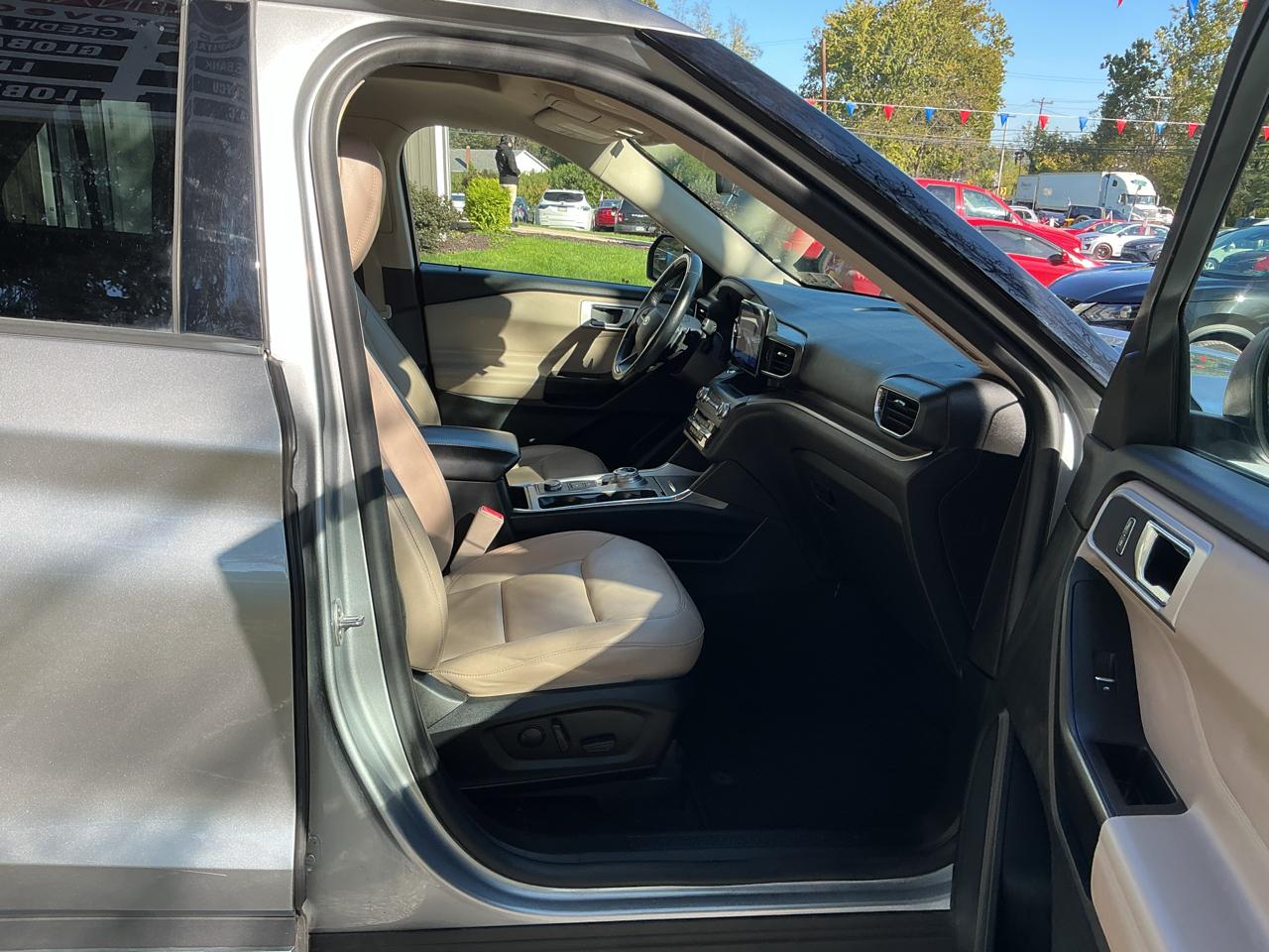 Ford Explorer XLT 4WD 2020