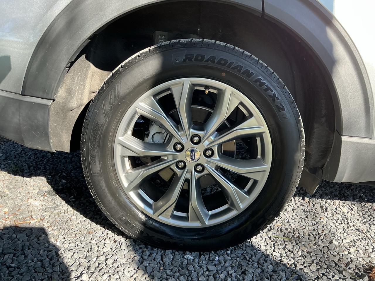 Ford Explorer XLT 4WD 2020
