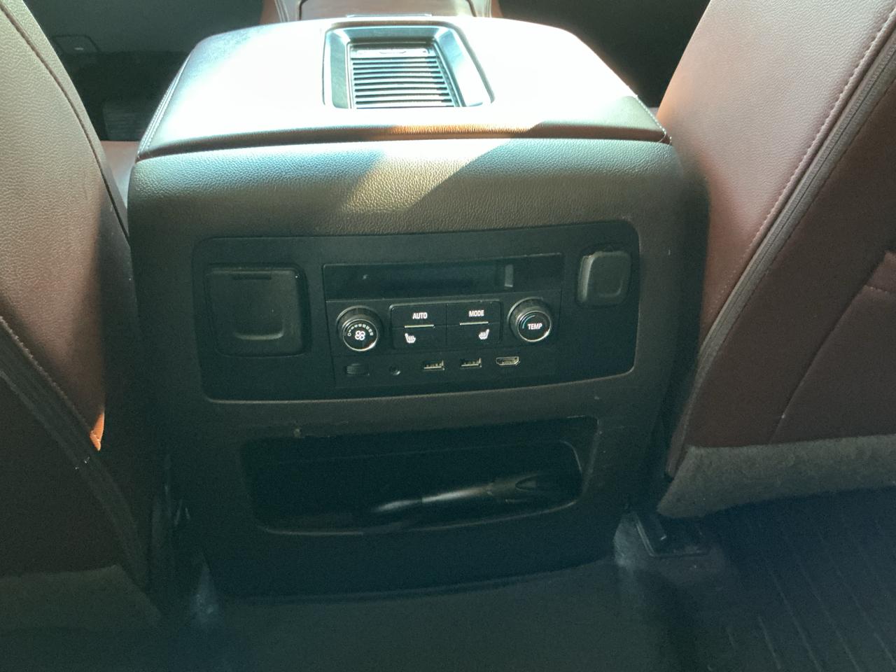 Chevrolet Tahoe 4WD 4dr Premier 2019