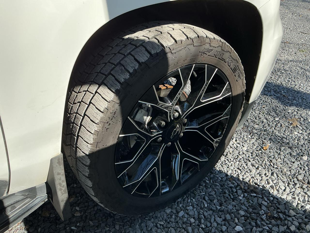 Chevrolet Tahoe 4WD 4dr Premier 2019