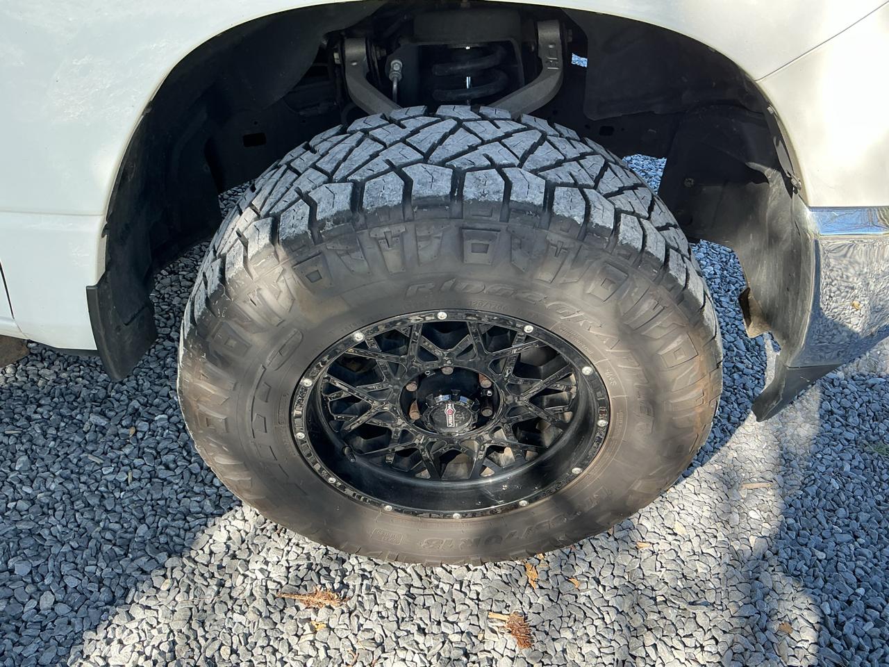RAM 1500 Big Horn 4x4 Crew Cab 5'7" Box 2020