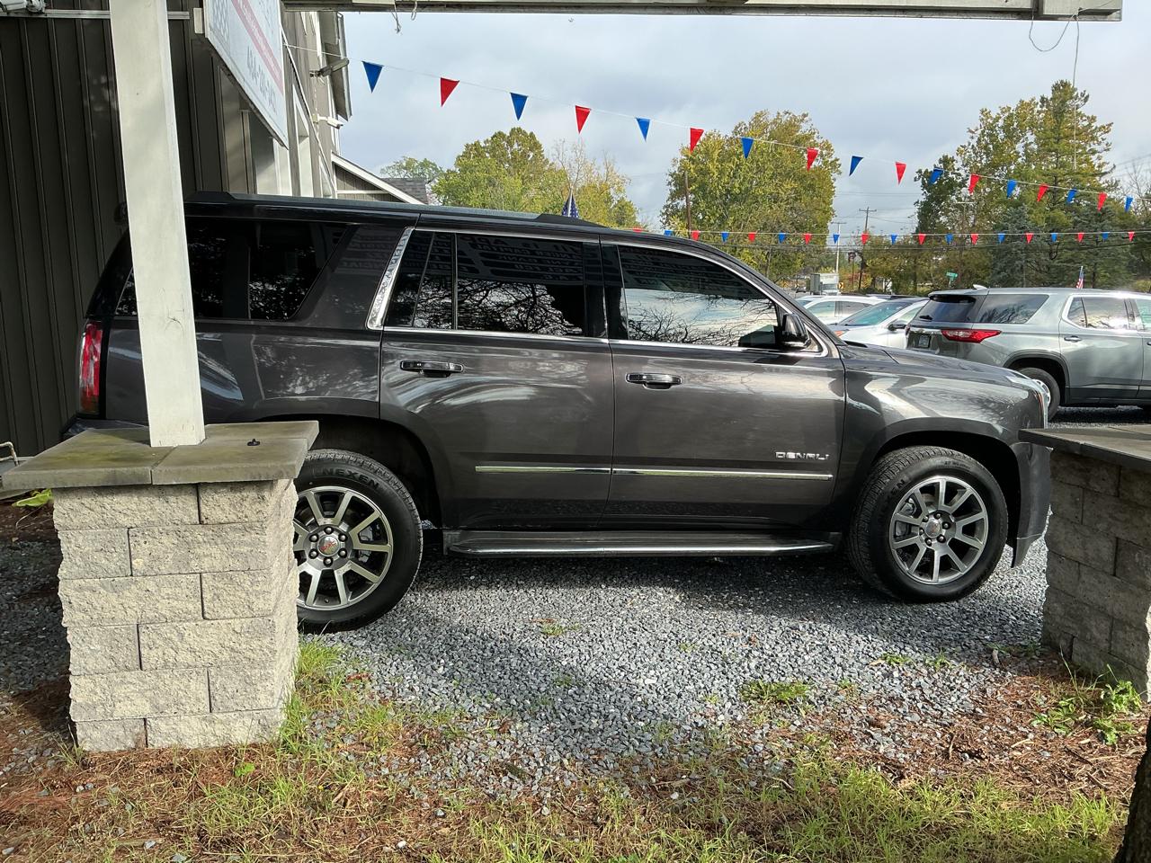 GMC Yukon 4WD 4dr Denali 2017