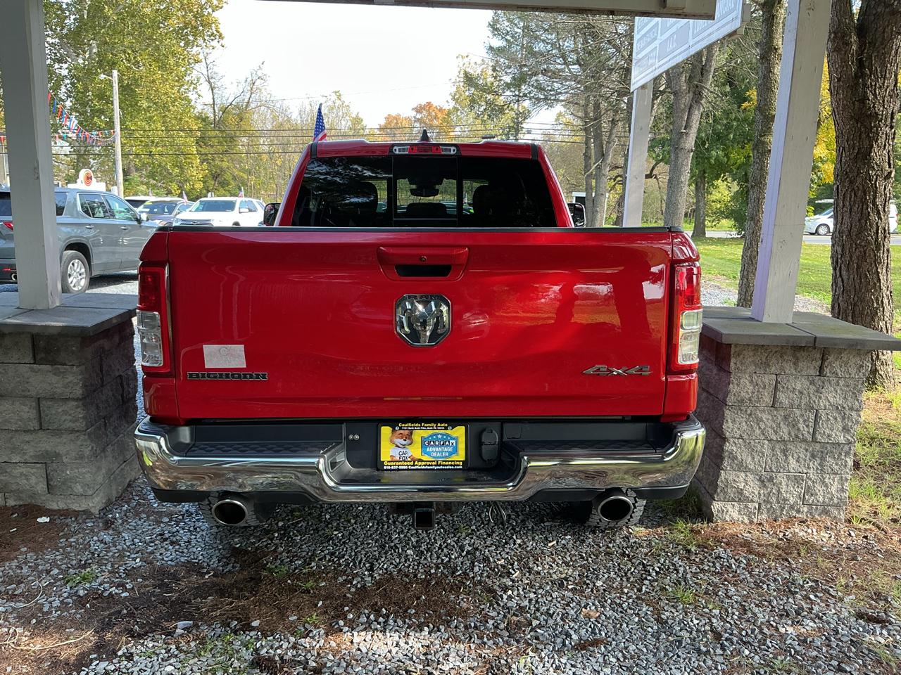 RAM 1500 Big Horn 4x4 Quad Cab 6'4" Box 2022