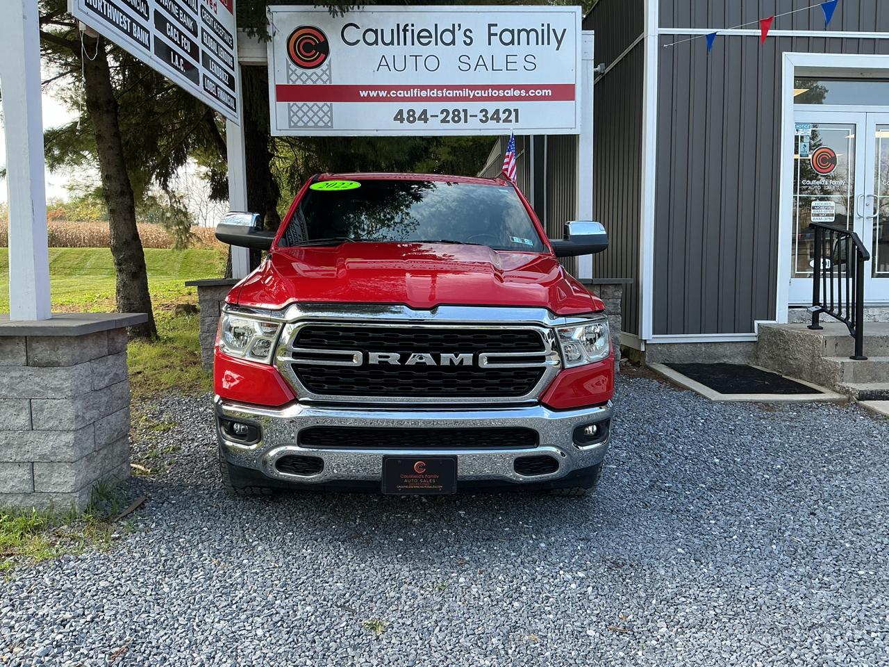RAM 1500 Big Horn 4x4 Quad Cab 6'4" Box 2022