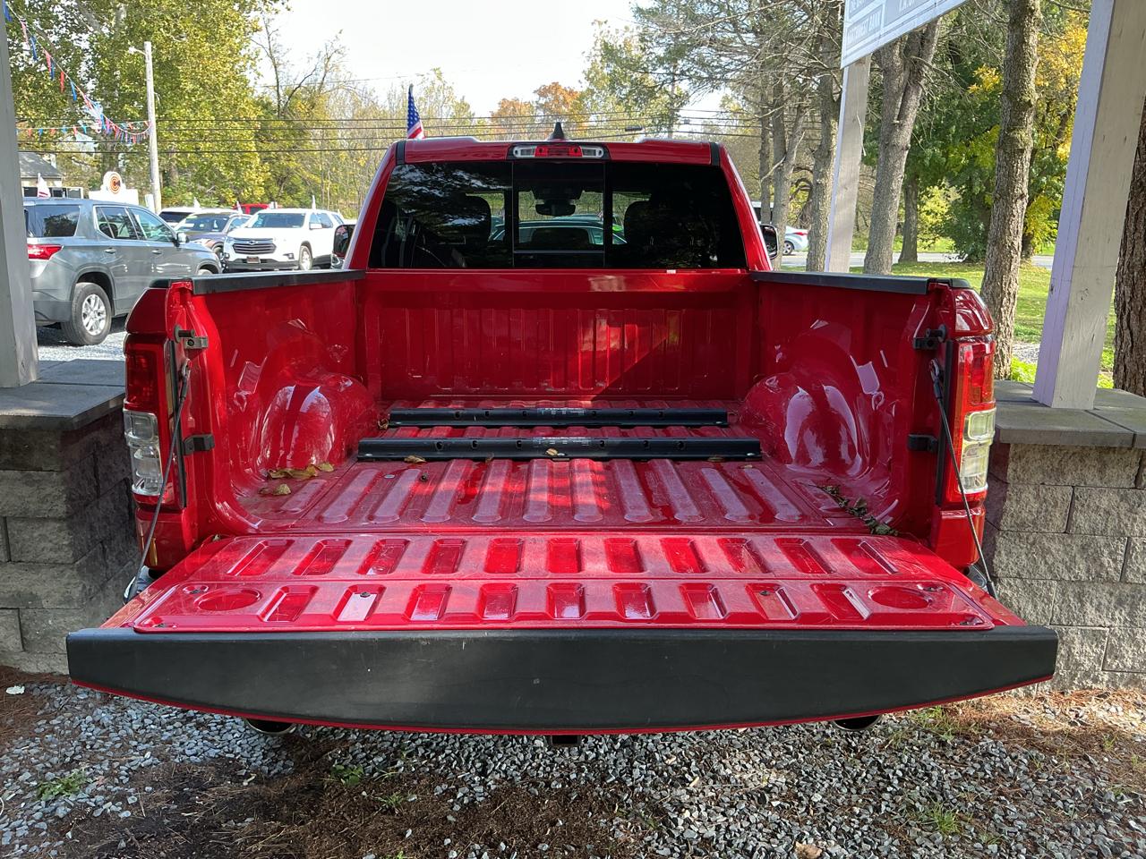 RAM 1500 Big Horn 4x4 Quad Cab 6'4" Box 2022