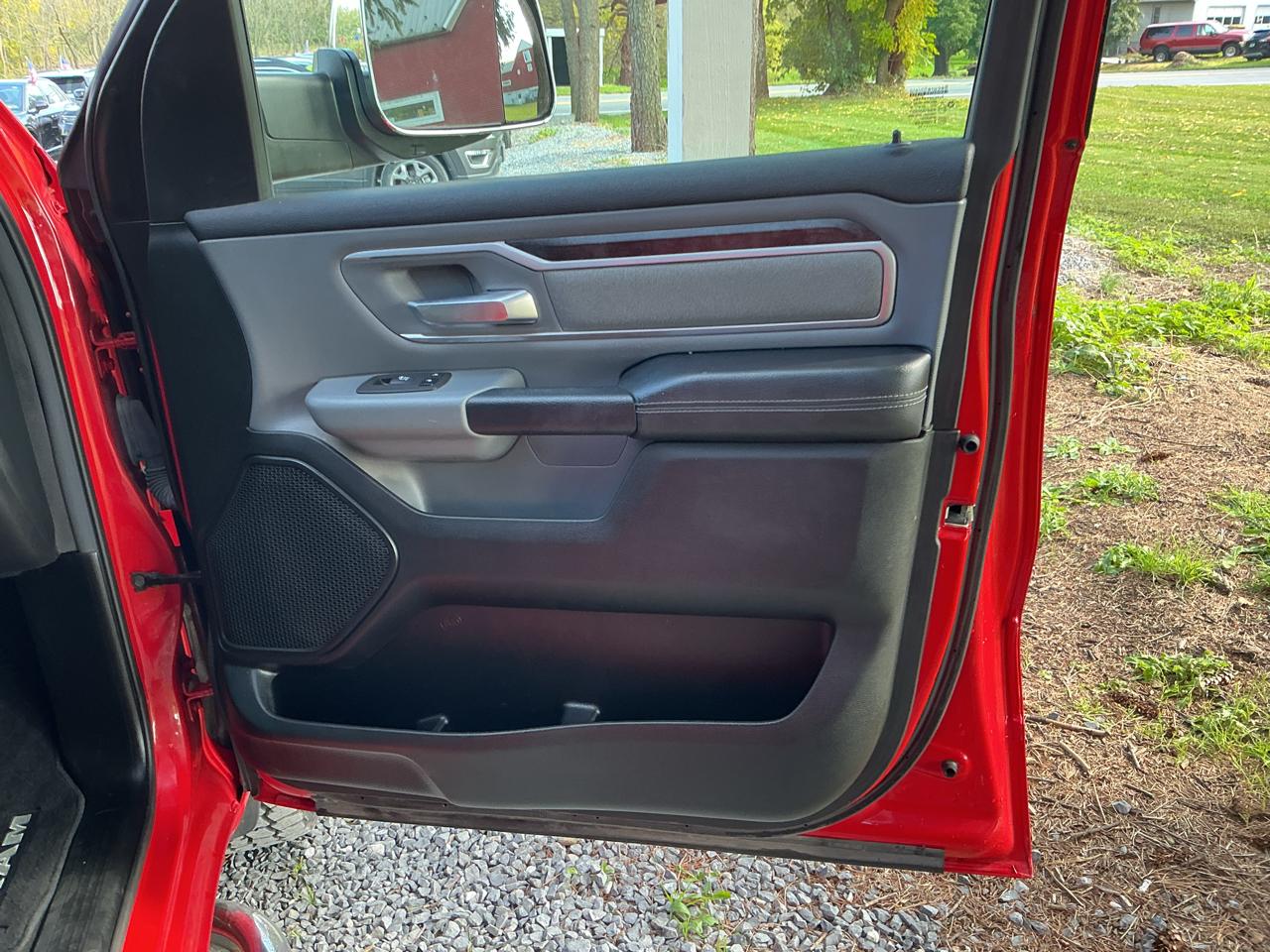 RAM 1500 Big Horn 4x4 Quad Cab 6'4" Box 2022