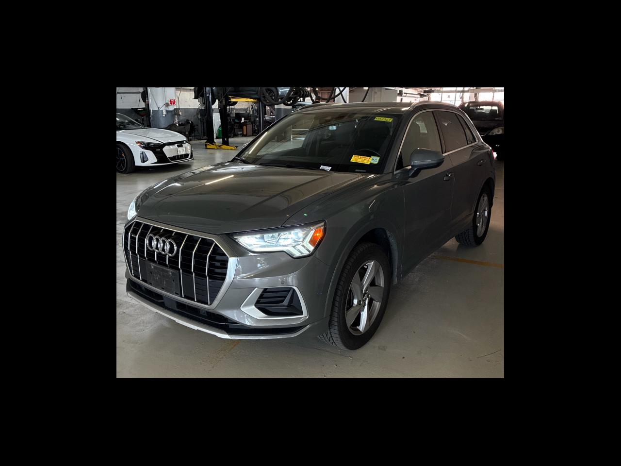 Audi Q3 Premium Plus 45 TFSI quattro 2020