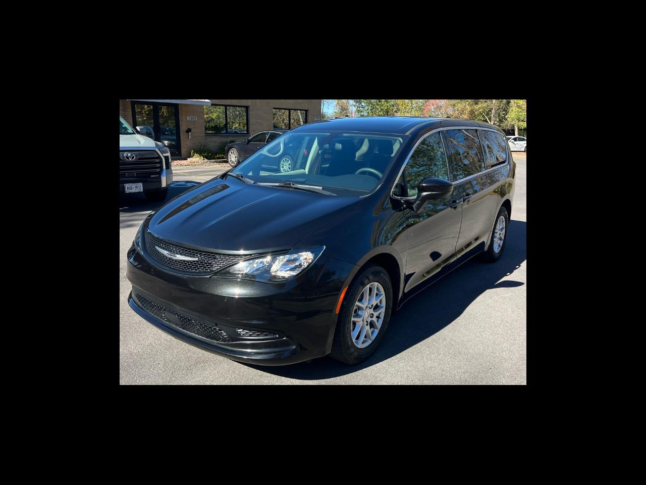 Chrysler Voyager LX FWD 2022