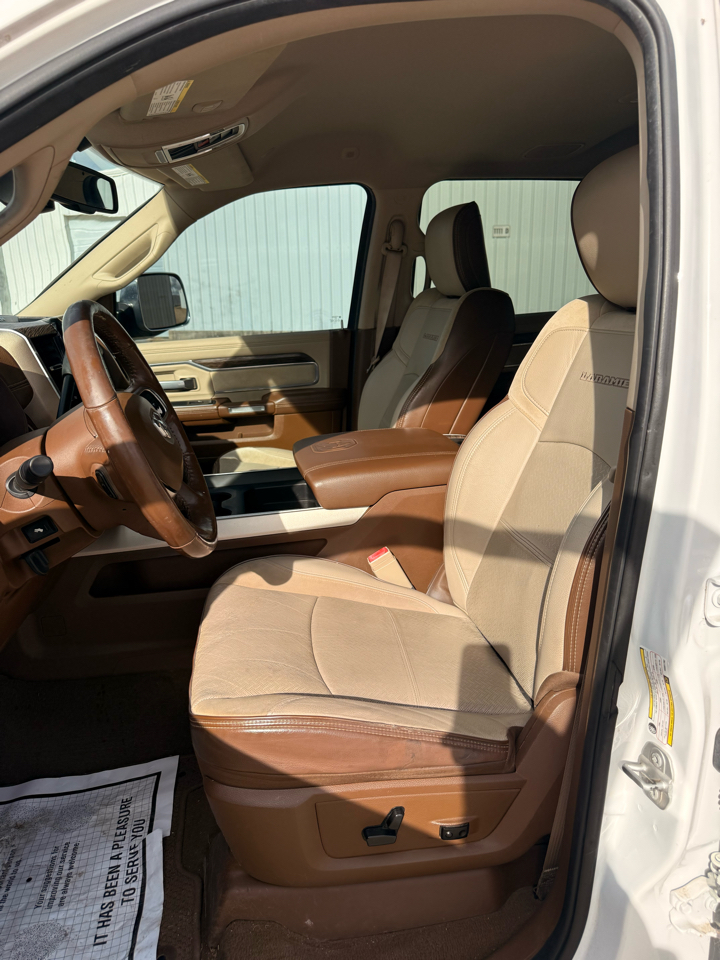 RAM 3500 Laramie Crew Cab LWB 4WD DRW 2019