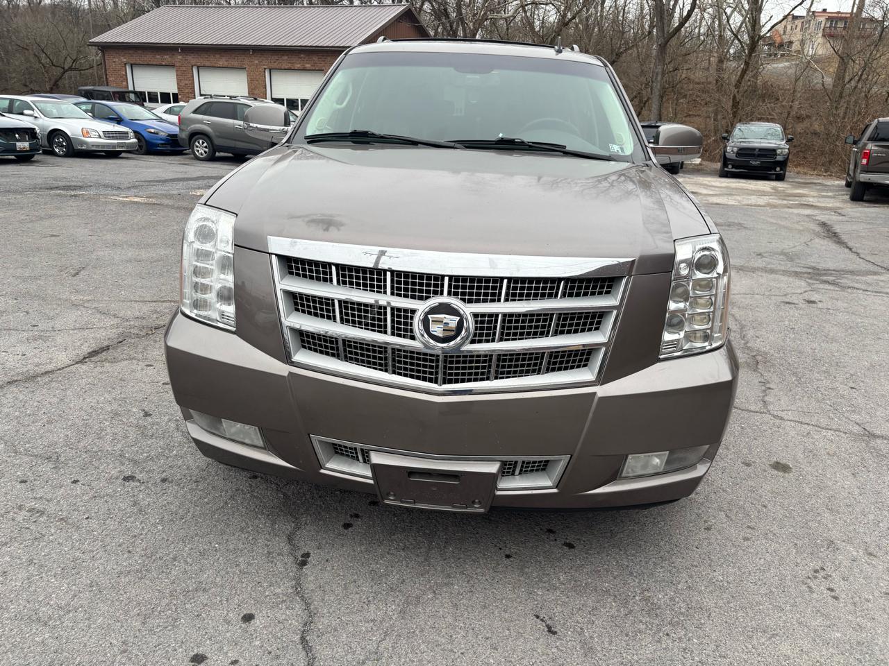 Cadillac Escalade  2012